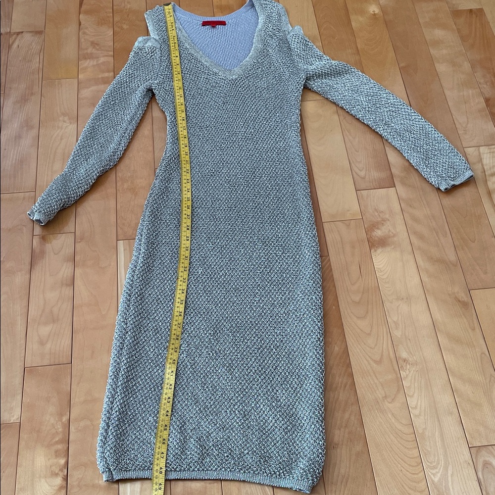 ALLURING Gray & Gold Shiny Textured Knit Cold Shoulder Dress M